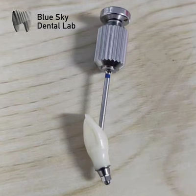 acheter Abutment en zirconium blanche fraisé pour la restauration de dents simples ou multiples online manufacture